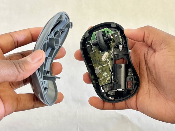 Logitech M185 Wireless Mouse Scroll Wheel Replacement: crwdns2935265:03crwdnd2935265:03crwdnd2935265:03crwdne2935265:0