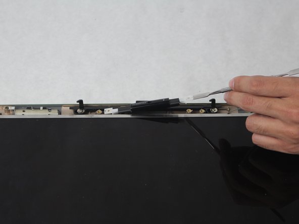 Alienware Aurora M9700 Camera Replacement: crwdns2935265:03crwdnd2935265:02crwdnd2935265:02crwdne2935265:0