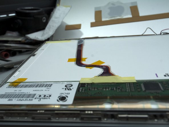 PowerBook G4 Aluminum 12" 1-1.5 GHz LCD panel upgrade: crwdns2935265:022crwdnd2935265:03crwdnd2935265:03crwdne2935265:0
