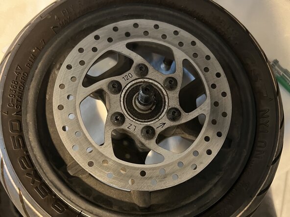 NIU KQi3 Pro Electric Scooter Front Tire Replacement: crwdns2935265:06crwdnd2935265:02crwdnd2935265:02crwdne2935265:0