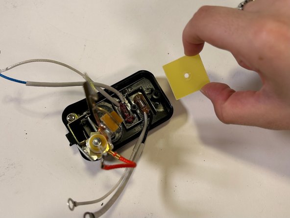 Chef’s Counter Rice Cooker RC-3 Disassembly: crwdns2935265:012crwdnd2935265:02crwdnd2935265:03crwdne2935265:0