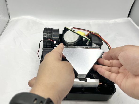 Roconia Q6 Lamp Replacement: crwdns2935265:08crwdnd2935265:02crwdnd2935265:03crwdne2935265:0