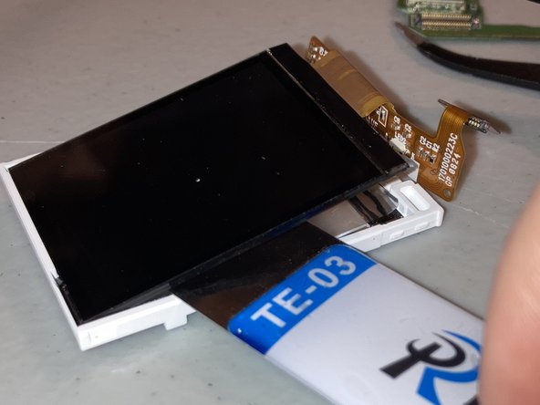 Motorola MOTOACTIV W450 Teardown, Main Screen Removal: crwdns2935265:012crwdnd2935265:03crwdnd2935265:03crwdne2935265:0