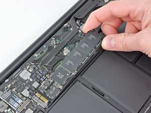 MacBook Air 11インチLate 2010 - iFixit