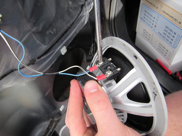 2009 Subaru Impreza WRX Front Speaker Replacement: crwdns2935265:018crwdnd2935265:03crwdnd2935265:03crwdne2935265:0