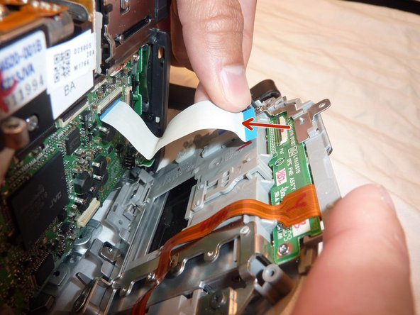 JVC GR-D290U LCD Screen Replacement: crwdns2935265:09crwdnd2935265:03crwdnd2935265:03crwdne2935265:0