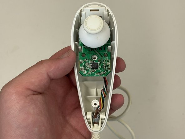 Wii Nunchuk Joystick and Button Replacement: crwdns2935265:07crwdnd2935265:03crwdnd2935265:03crwdne2935265:0
