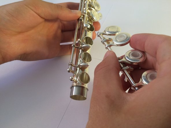 Repairing Flute Felt Key Pads: crwdns2935265:08crwdnd2935265:03crwdnd2935265:03crwdne2935265:0