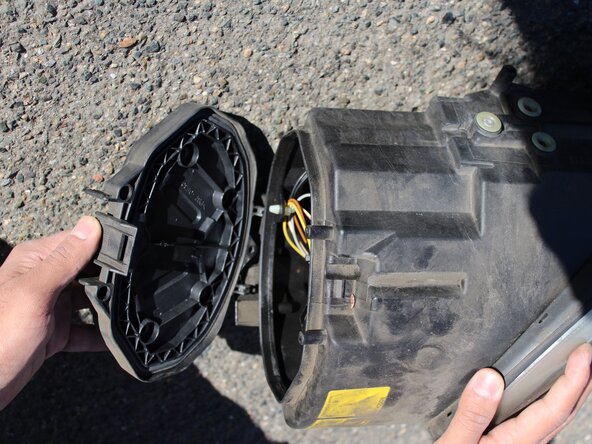 2000 Porsche Boxter Headlight Bulb Replacement: crwdns2935265:05crwdnd2935265:02crwdnd2935265:03crwdne2935265:0