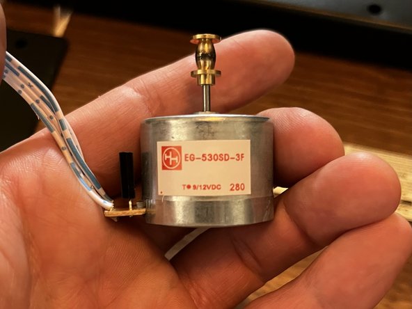 1byone H004 Hi-Fi Turntable Motor Replacement, Remove motor from circuit: crwdns2935265:05crwdnd2935265:03crwdnd2935265:03crwdne2935265:0