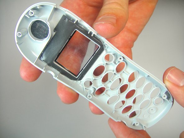 Motorola V2397 Front Cover Replacement, Front Cover: crwdns2935265:09crwdnd2935265:02crwdnd2935265:02crwdne2935265:0