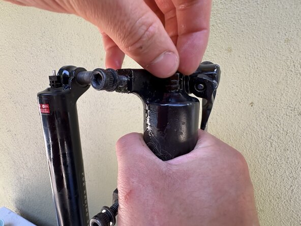 Fox32 Mountain Bike Front Air Suspension Fork Seal and Oil Replacement: étape 45, image 3 de 3