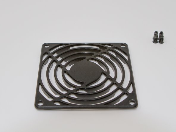 Synology DS918+ - Démontage complet, Ventilateurs : retrait de la visserie 1/2: crwdns2935265:014crwdnd2935265:03crwdnd2935265:03crwdne2935265:0