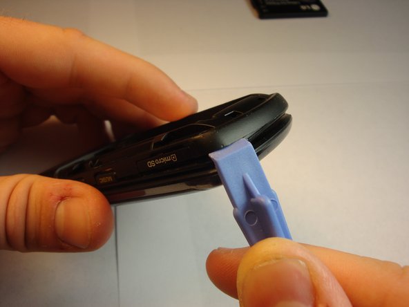 General Disassembly LG VX8560: crwdns2935265:05crwdnd2935265:02crwdnd2935265:02crwdne2935265:0