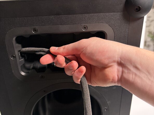 Soundboks 4 DC Cable Replacement, Remove the DC Connector: step 5, image 3 of 3