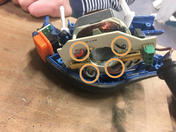 Dexter Wired Multifunction Sander 220W - 220MFS2.5 Engine Replacement: 手順 6、 2の画像 2