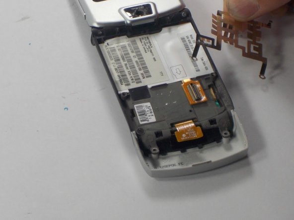 Motorola Razr V3m Keypad Cover Replacement: crwdns2935265:07crwdnd2935265:02crwdnd2935265:02crwdne2935265:0