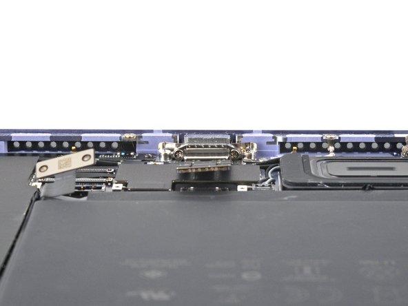 iPad Mini 6 USB-C Port Replacement, Unfasten the USB-C port: stap 0, afbeelding 2 van 2