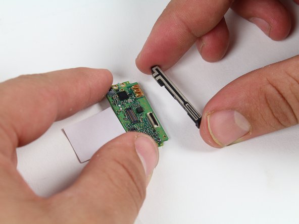 Garmin Vivoactive Motherboard Replacement: crwdns2935265:014crwdnd2935265:02crwdnd2935265:02crwdne2935265:0