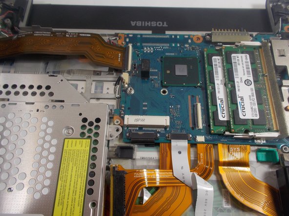 Toshiba Portege R705-P35 Wi-Fi Card Replacement: crwdns2935265:013crwdnd2935265:02crwdnd2935265:02crwdne2935265:0