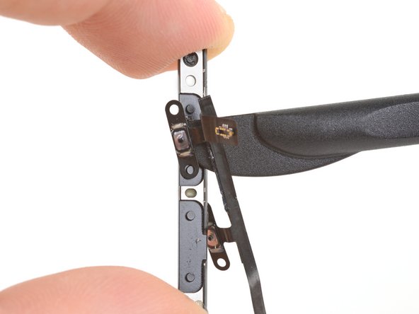 iPad Air 3 Volume Button Cable Replacement: stap 28, afbeelding 3 van 3