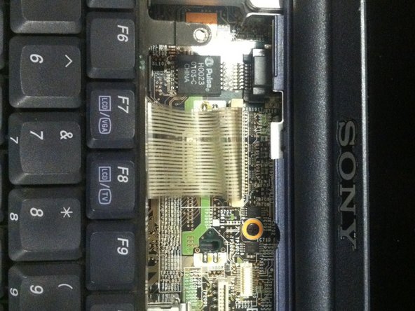 Replacing the Sony Vaio PCG-981L DVD drive: crwdns2935265:03crwdnd2935265:02crwdnd2935265:03crwdne2935265:0