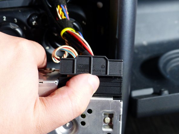 2001-2006 Mini Cooper Radio Replacement: crwdns2935265:08crwdnd2935265:02crwdnd2935265:02crwdne2935265:0