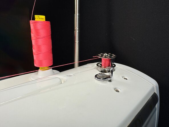 Expedition Sewing Awl, Winding a bobbin: crwdns2935265:07crwdnd2935265:03crwdnd2935265:03crwdne2935265:0