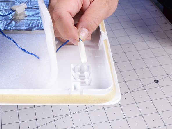 LG Refrigerator LFX25973 Freezer Thermistor Test and Replacement, Remove the thermistor: crwdns2935265:025crwdnd2935265:02crwdnd2935265:03crwdne2935265:0