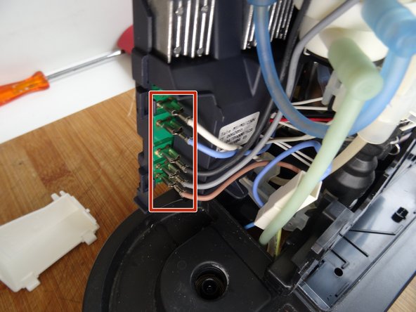 Nespresso CitiZ Kondensatoren tauschen: crwdns2935265:015crwdnd2935265:02crwdnd2935265:03crwdne2935265:0