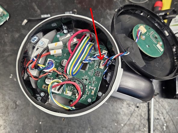 Roborock Dyad Pro Combo: Fan Unit Teardown, Removing the display: crwdns2935265:01crwdnd2935265:03crwdnd2935265:03crwdne2935265:0