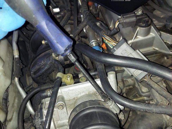 2005 Mazda 6 Electronic Throttle Body Replacement: crwdns2935265:04crwdnd2935265:02crwdnd2935265:02crwdne2935265:0