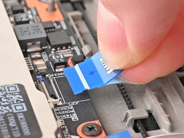 Lenovo ThinkPad T16 Gen 3 Trackpad Replacement, Disconnect the trackpad cable: stap 0, afbeelding 3 van 3