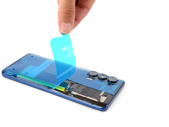 How to Replace the Adhesive for Your Motorola Phone: crwdns2935265:05crwdnd2935265:02crwdnd2935265:02crwdne2935265:0
