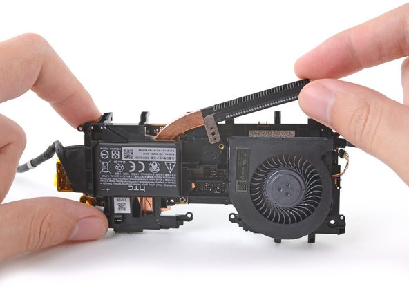 HTC Vive XR Elite Motherboard Replacement, Remove the heat sink: crwdns2935265:0104crwdnd2935265:02crwdnd2935265:02crwdne2935265:0