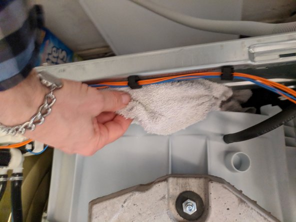 Washing Machine Disassembly to Access Water Drain Pump, Immobilize the tumbler unit: step 6, image 1 of 1