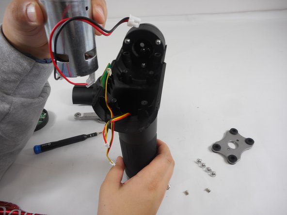 Toloco EM26 Motor Replacement: crwdns2935265:010crwdnd2935265:02crwdnd2935265:02crwdne2935265:0