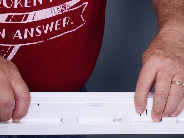 LG Refrigerator Evaporator Fan Replacement, Reassembly notes: crwdns2935265:05crwdnd2935265:02crwdnd2935265:02crwdne2935265:0