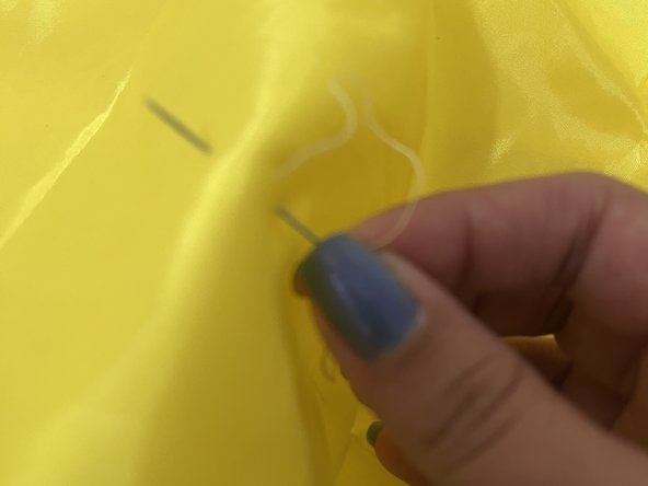 Shortening a Child’s Princess Dress Without Cutting It: 8 단계, 이미지 3개 중 2개