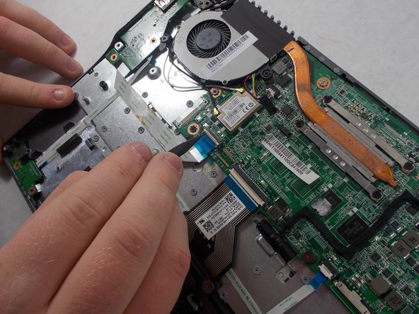 Acer Chromebook C720-2827 SD Card Reader/USB Port Replacement: stap 0, afbeelding 2 van 2