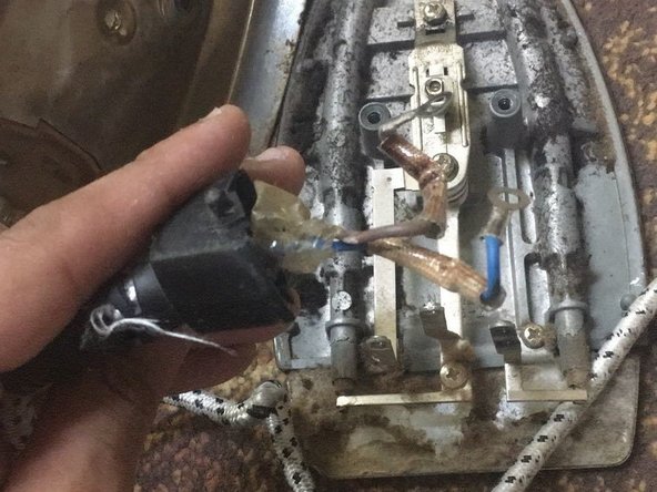 Clothes Iron Heating Element Replacement: step 5, image 1 of 1