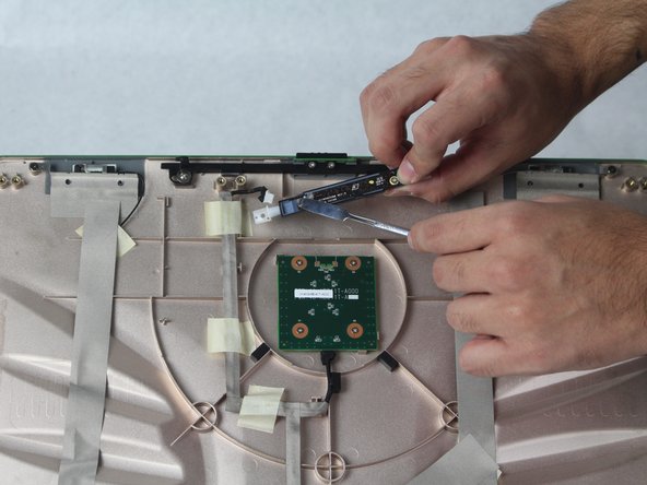 Alienware Aurora M9700 Camera Replacement: crwdns2935265:04crwdnd2935265:02crwdnd2935265:02crwdne2935265:0