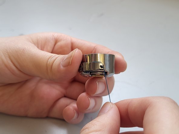 Juki DDL-8700 Bobbin Replacement: шаг 9, изображение 3 из 3