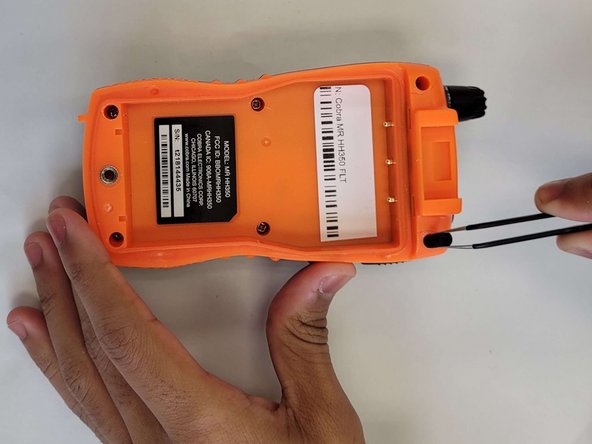 Cobra MR HH350 FLT Button Replacement: crwdns2935265:010crwdnd2935265:02crwdnd2935265:02crwdne2935265:0