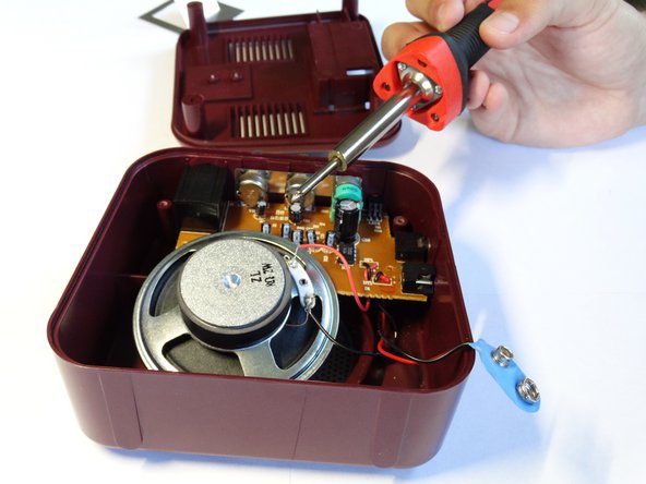 Honeytone N-10 Mini Amp Speaker Replacement: step 7, image 1 of 3