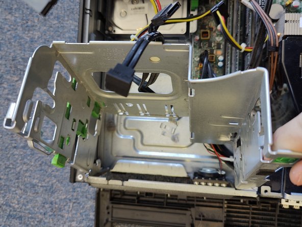 HP Compaq 8200 Elite Teardown, Raise the drive caddy: stap 0, afbeelding 2 van 2