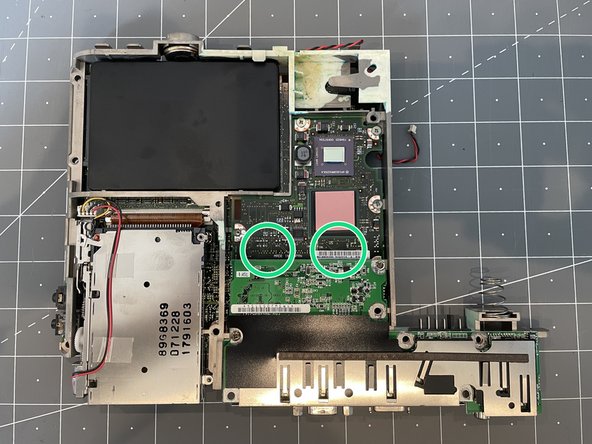 PowerBook 2400c Disassembly, Re-seating the system board: passo 15, immagine 3 di 3