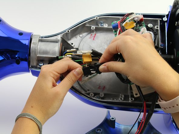 Hover-1 Titan Wheel and Motor Replacement: crwdns2935265:012crwdnd2935265:03crwdnd2935265:03crwdne2935265:0