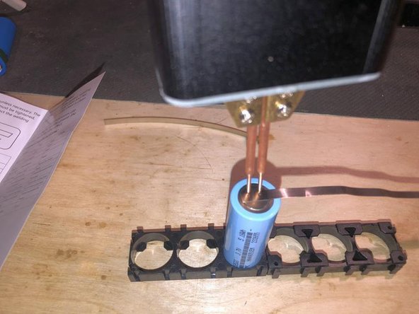 Sol Republic Punk Preparing a new battery for Replacement: crwdns2935265:06crwdnd2935265:02crwdnd2935265:03crwdne2935265:0