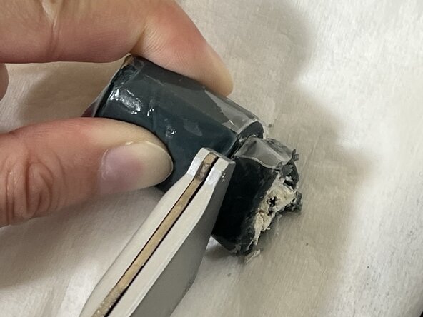 How to Repair a Chip in Laminate Flooring: step 2, image 1 of 3